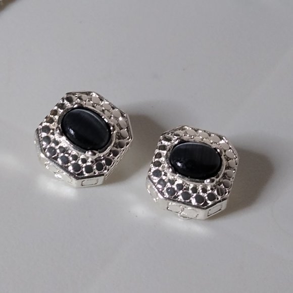 Vintage Roman Brand Metal And Glass Necklace And Clip On Earring Set - Picture 7 of 15